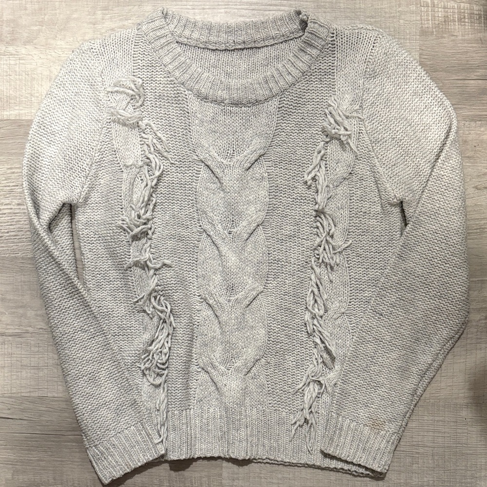 Chic Gray Cable Knit Sweater with Fringe